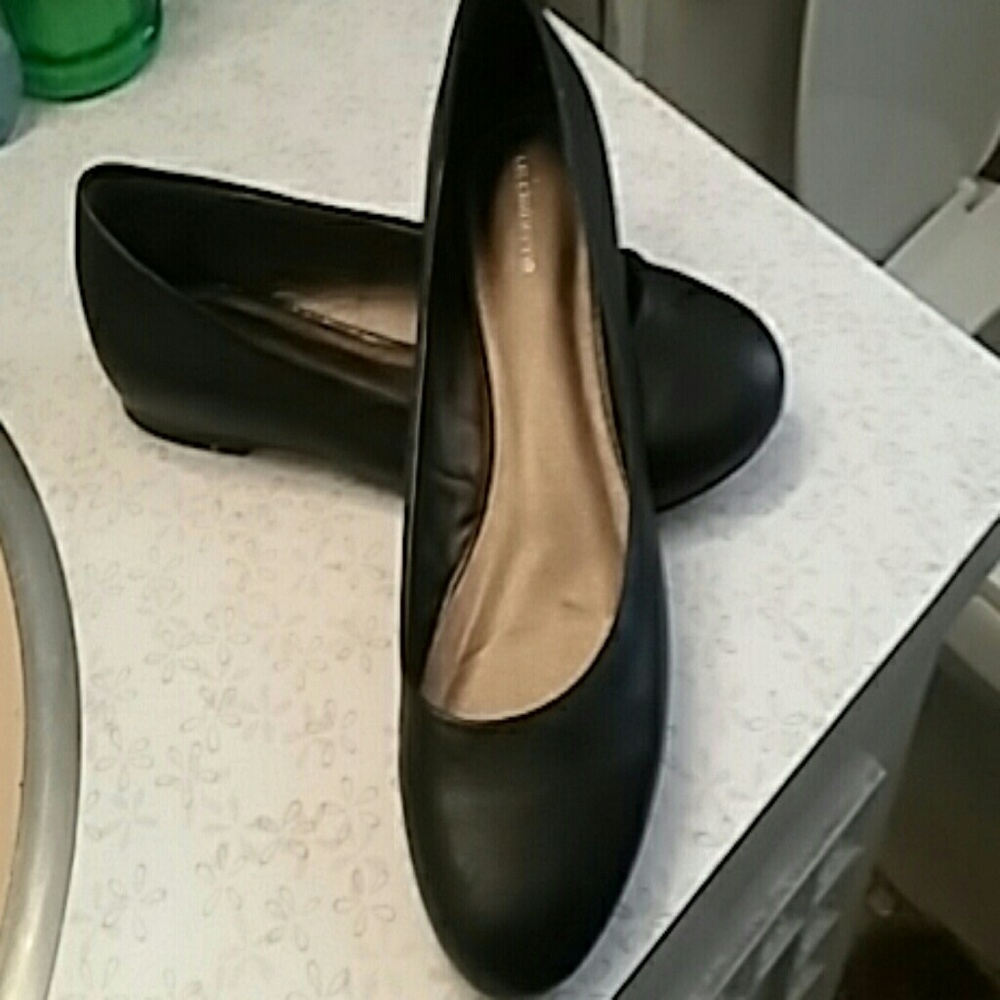 Liz Claiborne  flats shoes